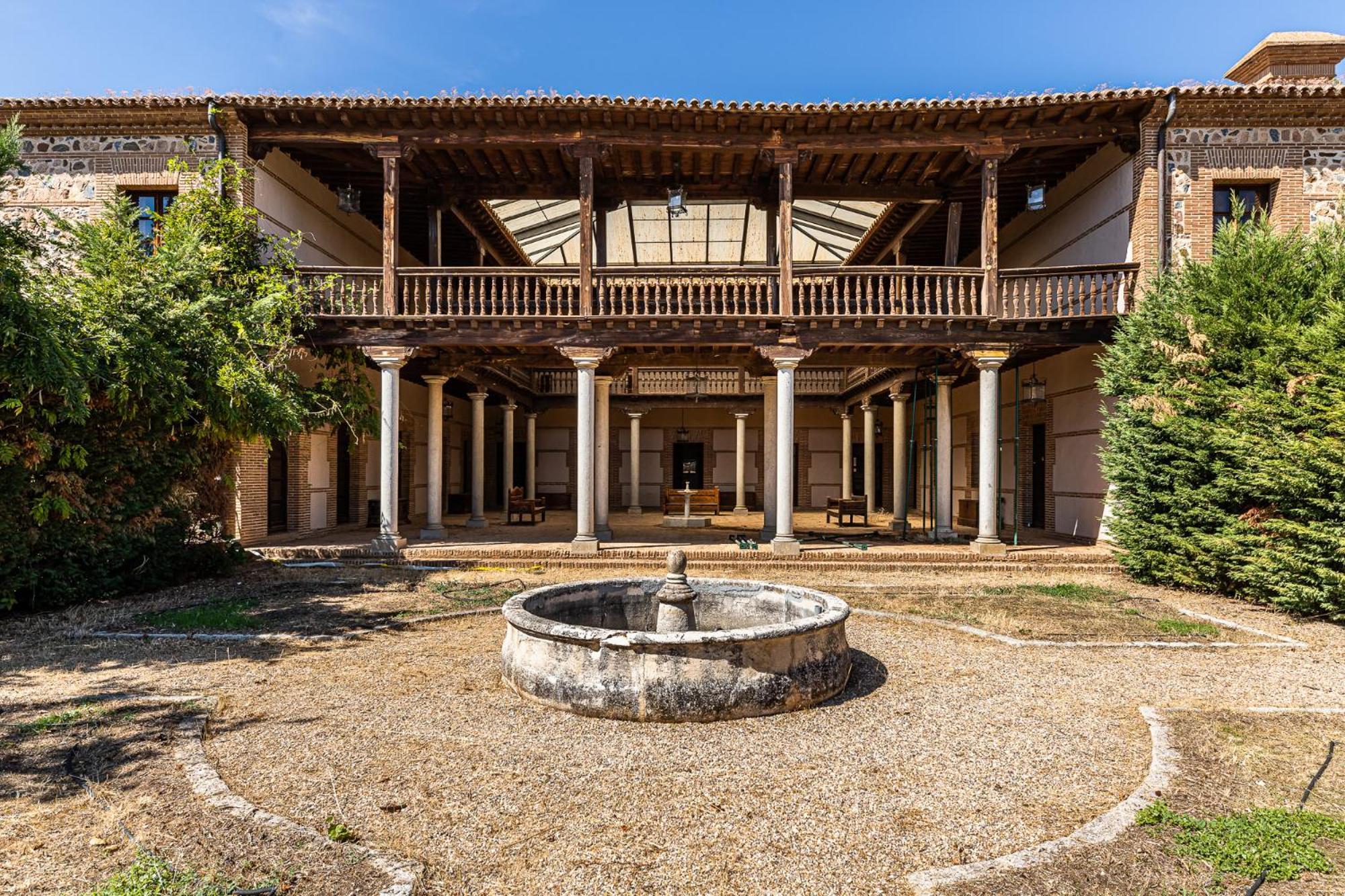 Queens Hacienda Alamedilla Toledo Argés المظهر الخارجي الصورة